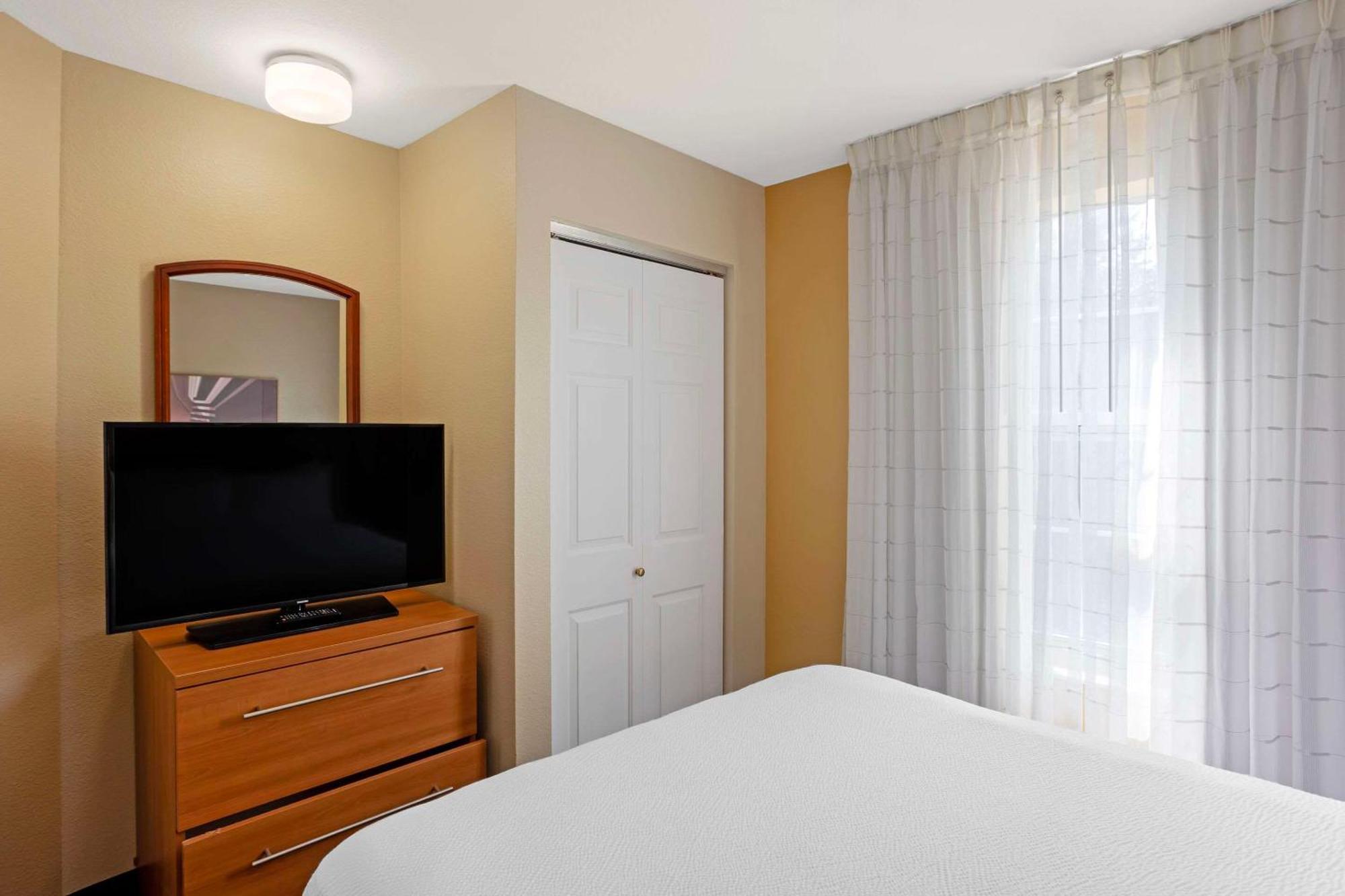 Mainstay Suites Mt Laurel - Philadelphia Mount Laurel Exterior photo
